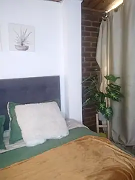 brandi bae1 online show from April 1, 1:41 pm