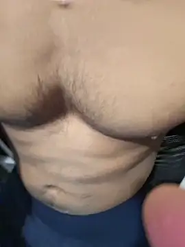 samuelp12 online show from August 7, 2:57 am