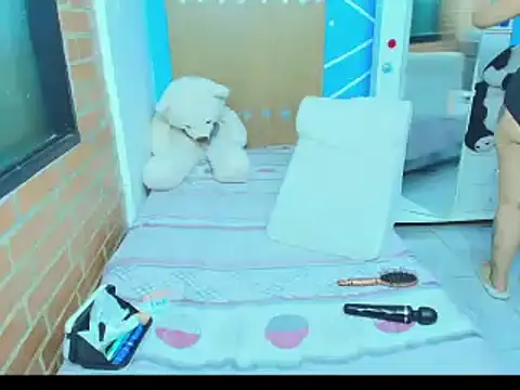 Snapshot of Ana_Fist_ chatting on March 24, 8:52 am Ana Fist online show from March 24, 8:52 am