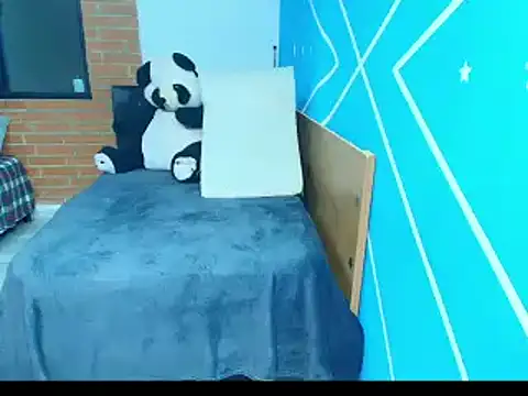 Snapshot of Ana_Fist_ chatting on April 16, 3:51 am Ana Fist online show from April 16, 3:51 am