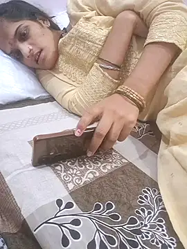 Snapshot of Sofia_kuuu chatting on November 2, 11:34 am Sofia kuuu online show from November 2, 11:34 am