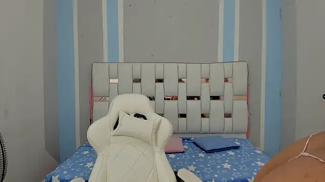 marsmith1 online show from November 4, 4:44 am