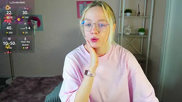 R0cket bunny online show from September 20, 12:00 am