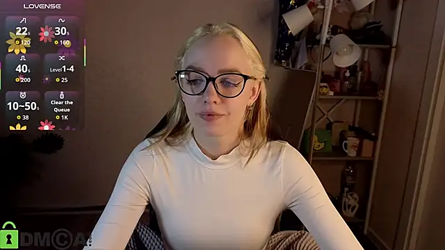 R0cket bunny online show from April 13, 1:00 am