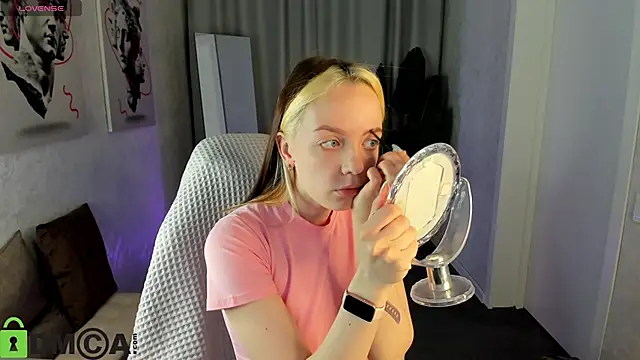 R0cket bunny online show from April 29, 12:37 am