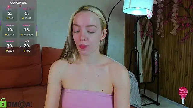 Snapshot of R0cket_bunny chatting on June 10, 12:55 am R0cket bunny online show from June 10, 12:55 am