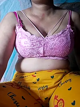 Snapshot of Mon-Shot9 chatting on October 3, 7:00 pm Mon-Shot9 online show from October 3, 7:00 pm