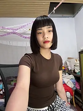 andymi1 online show from May 14, 1:51 pm