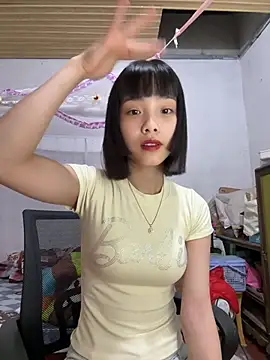 andymi1 online show from May 18, 1:45 am