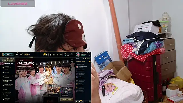 airamoon online show from March 28, 12:49 pm