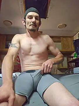 Snapshot of mike42088 chatting on April 17, 1:58 pm mike42088 online show from April 17, 1:58 pm