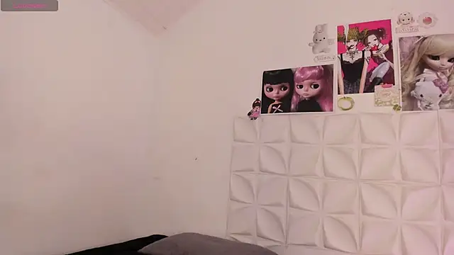 Snapshot of JuliethMoss chatting on October 5, 4:05 pm JuliethMoss online show from October 5, 4:05 pm