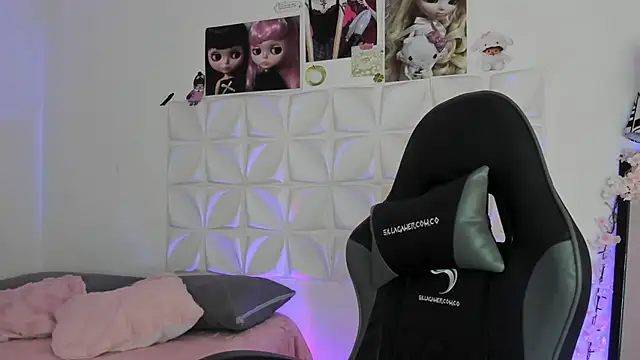 JuliethMoss online show from November 24, 9:36 pm