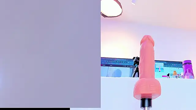 Snapshot of maily_zanss chatting on February 25, 7:56 pm maily zanss online show from February 25, 7:56 pm