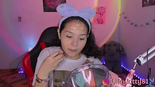 lila kitty81 online show from September 23, 8:56 pm
