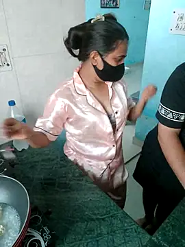 Snapshot of hotty-sapna chatting on September 16, 5:08 am hotty-sapna online show from September 16, 5:08 am