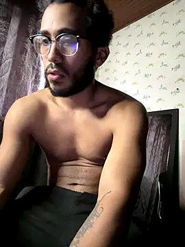 Snapshot of TU-MORENOO chatting on September 17, 9:16 pm TU-MORENOO online show from September 17, 9:16 pm