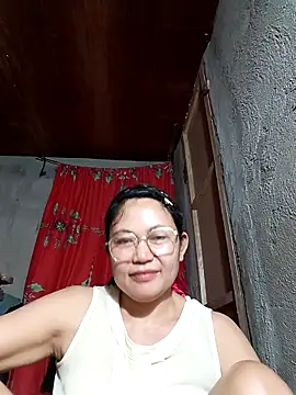 Everleigh mom online show from October 23, 8:13 am