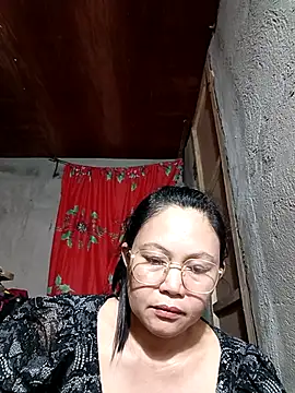 Everleigh mom online show from November 19, 10:48 am