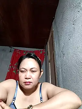 Everleigh mom online show from December 15, 10:41 am