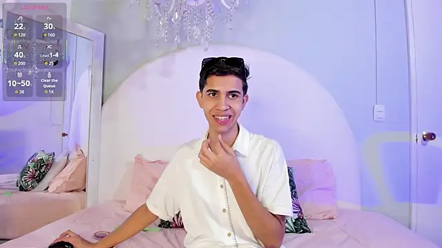 JoshuaSanzz online show from October 25, 3:36 am