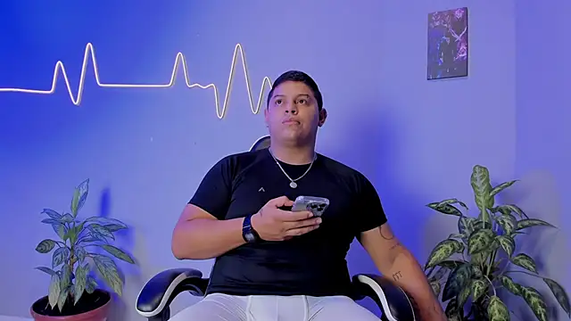 Maximus Steel online show from November 13, 11:53 am