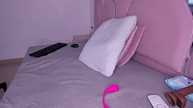 Snapshot of ambarasm chatting on January 6, 12:42 pm ambarasm online show from January 6, 12:42 pm