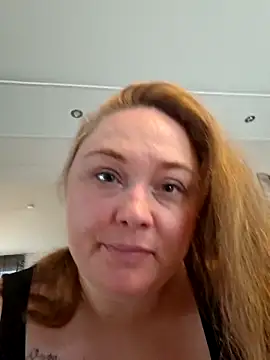 Snapshot of BrokenWife chatting on April 16, 7:31 am BrokenWife online show from April 16, 7:31 am