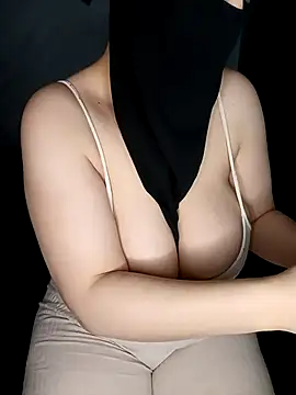 Snapshot of Lamia_Queen_ chatting on February 12, 2:56 pm Lamia Queen online show from February 12, 2:56 pm