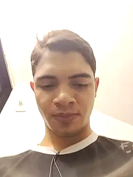 Snapshot of andrew_colleman chatting on December 18, 5:02 am andrew colleman online show from December 18, 5:02 am