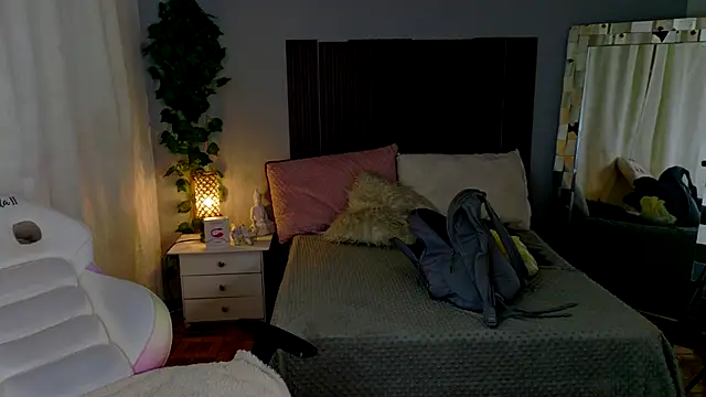 kataleya 29 online show from November 27, 2:52 pm