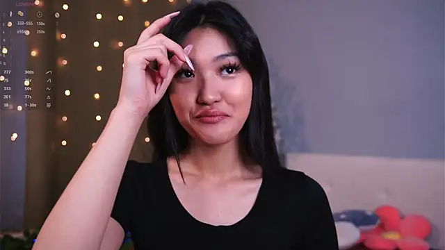 FancyEsten online show from November 30, 8:18 am