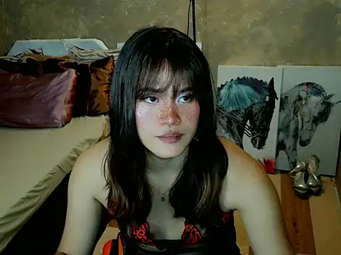 YllanaAltheaXxX online show from June 24, 8:41 pm