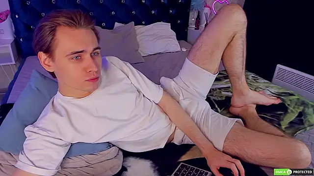 WilliamDyson online show from October 4, 3:04 am