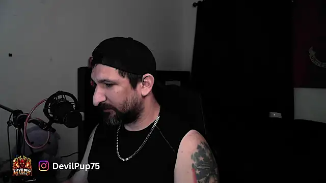 DevilPup75  online show from July 24, 3:04 am