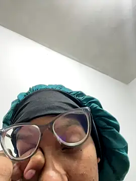 Valen1800 online show from January 8, 1:19 am