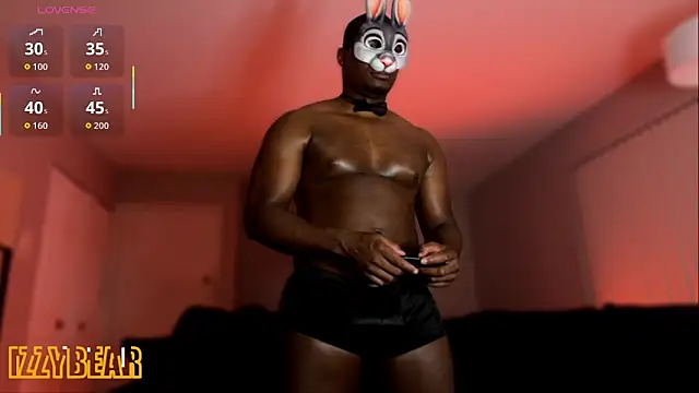 izzybear   online show from October 31, 5:30 am