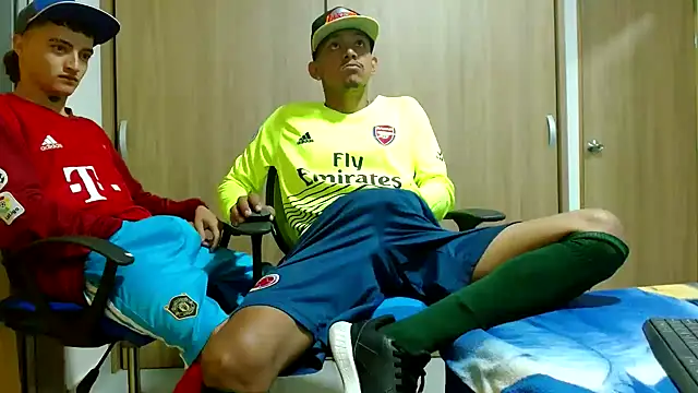 skinny23cm online show from December 10, 9:33 am