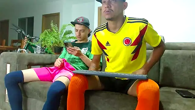 skinny23cm online show from December 11, 10:03 am