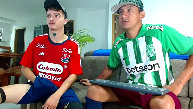 skinny23cm online show from February 4, 9:28 am