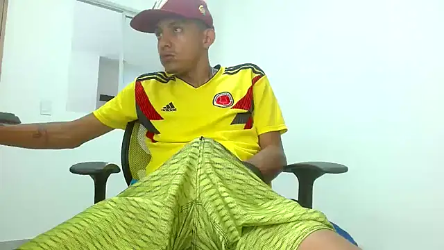 skinny23cm online show from February 25, 7:36 pm