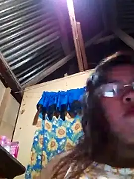 Snapshot of Huge_mama69 chatting on January 31, 7:11 pm Huge mama69 online show from January 31, 7:11 pm