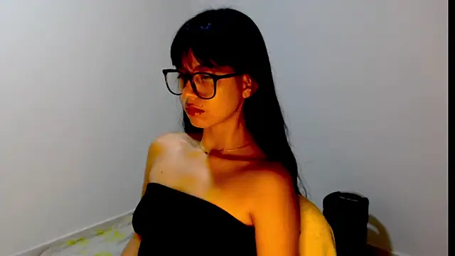 meganmiauu online show from May 3, 3:07 pm