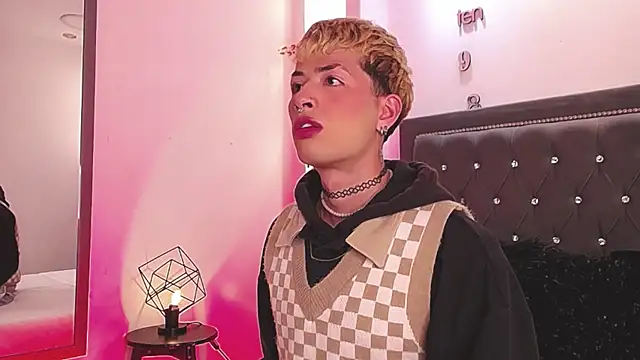 OzorioDany online show from October 1, 3:56 am