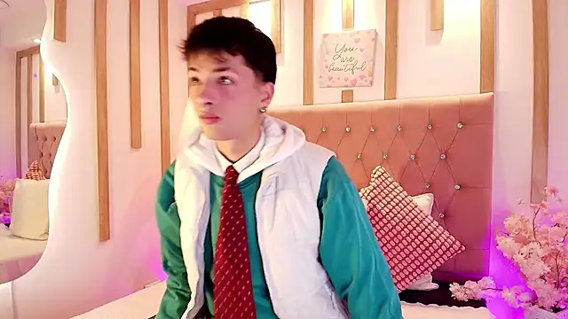 Snapshot of OzorioDany chatting on February 24, 4:10 am OzorioDany online show from February 24, 4:10 am