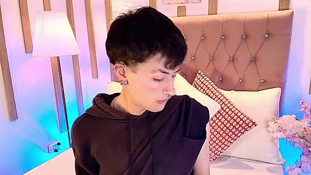 Snapshot of OzorioDany chatting on March 2, 7:15 am OzorioDany online show from March 2, 7:15 am