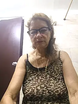 MaryeLunna online show from February 11, 12:10 pm