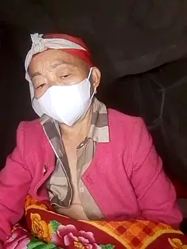 VangLe73 online show from November 3, 2:18 pm