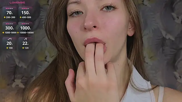 Snapshot of EllieSugar chatting on October 24, 3:25 am EllieSugar online show from October 24, 3:25 am