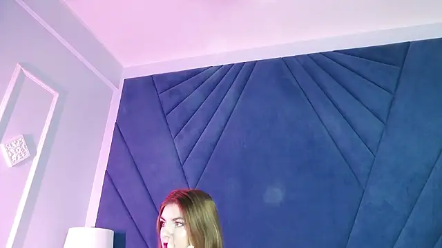 Evelisse online show from March 9, 5:55 am